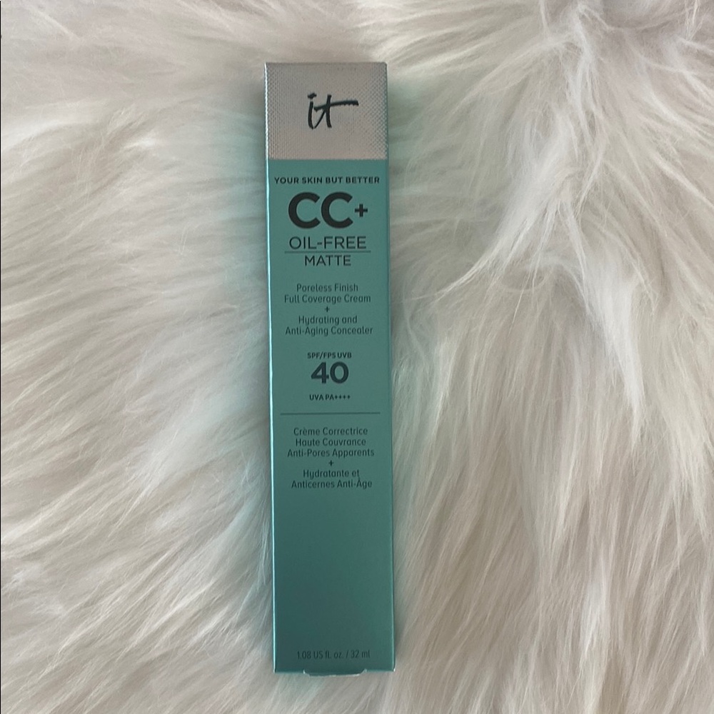 NIB IT Cosmetics Full Coverage fair/light cream - Picture 6 of 7